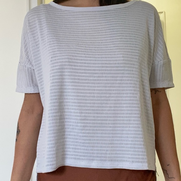 Reebok athelisure tshirt - Picture 5 of 5